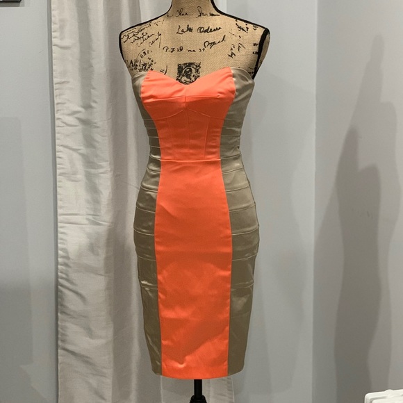 bebe Dresses & Skirts - Bebe bodycon 🔆 dress size 6